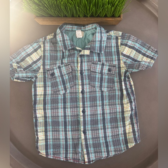 Tea Collection Size 6 Boys Short Sleeve Button Down Shirt - Picture 5 of 8